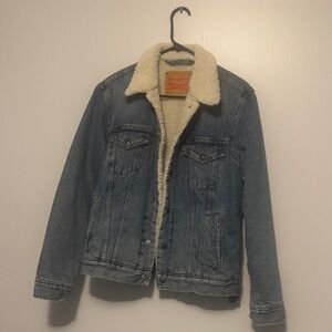 Levi Strauss & CO - Men’s Sherpa Lined Trucker Denim Jacket: Size SM